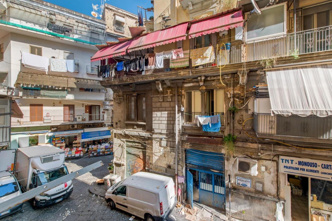 Spaccanapoli - Fully Equipped Studio Εξωτερικό φωτογραφία